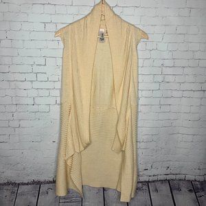 NWT Women's Open Sweater Vest Tunic Cream Boutique Small Top Shirt Layered